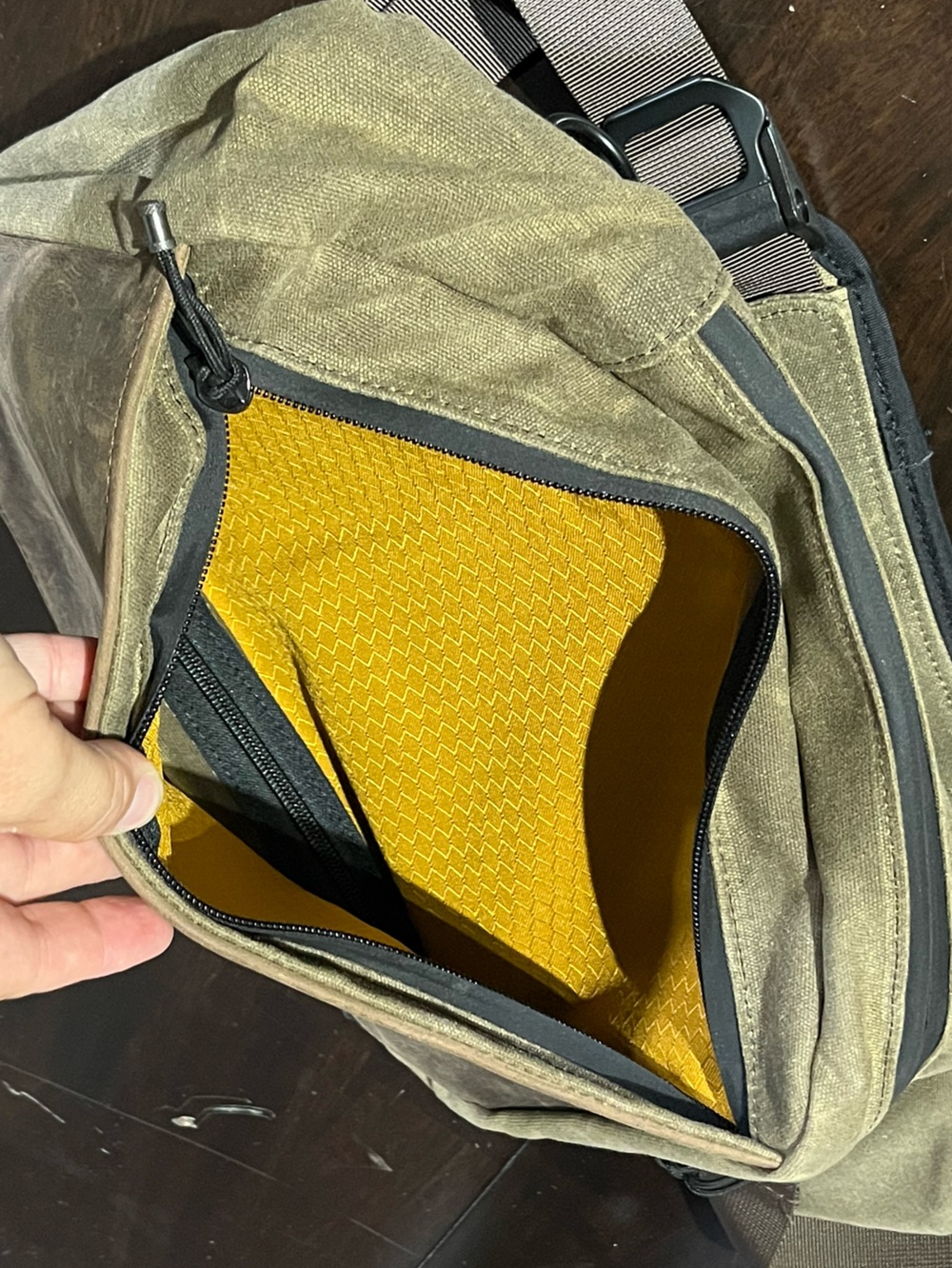 Waterfield Designs (sfbags) Sutter Tech Sling Bag, Leather, Waxed Canvas - Picture 4 of 7